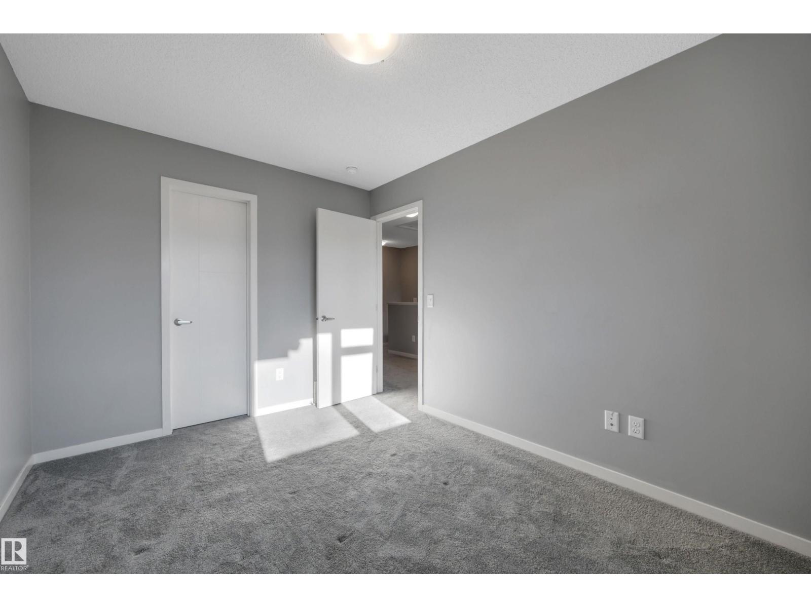 17236 9A AV SW, Edmonton