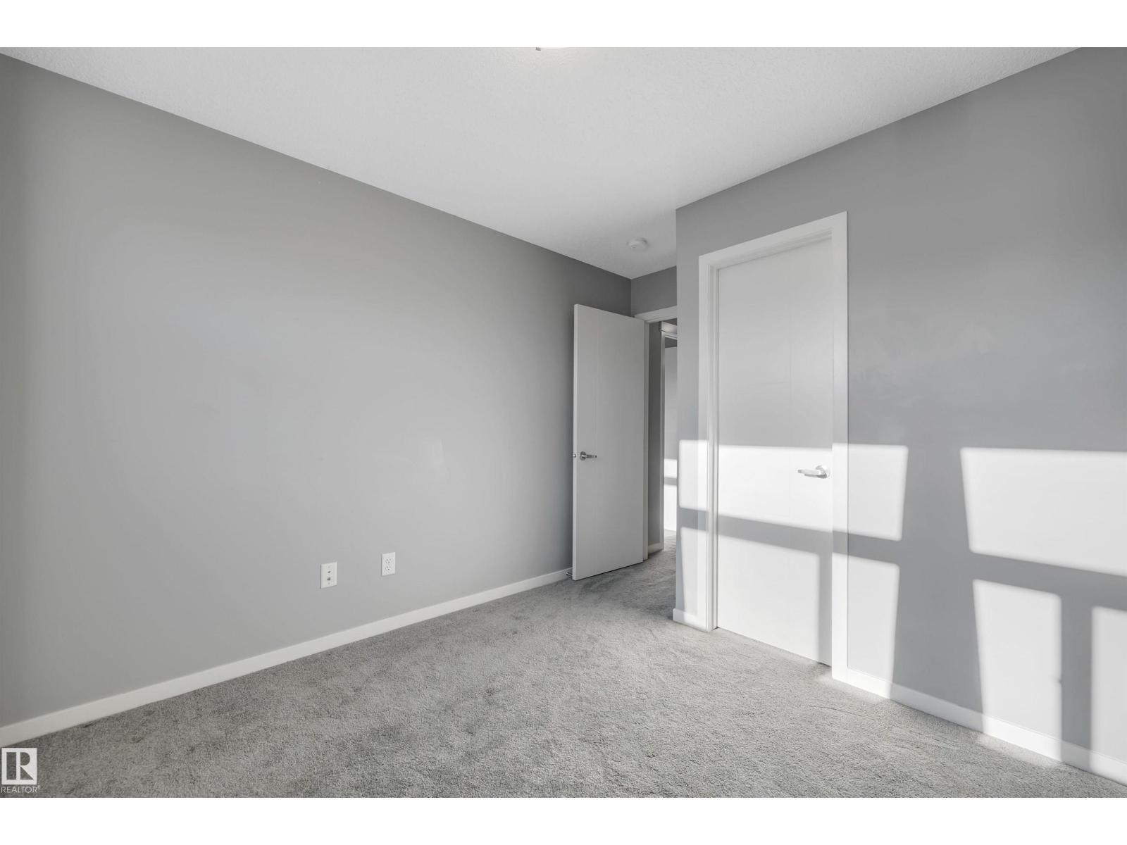 17236 9A AV SW, Edmonton