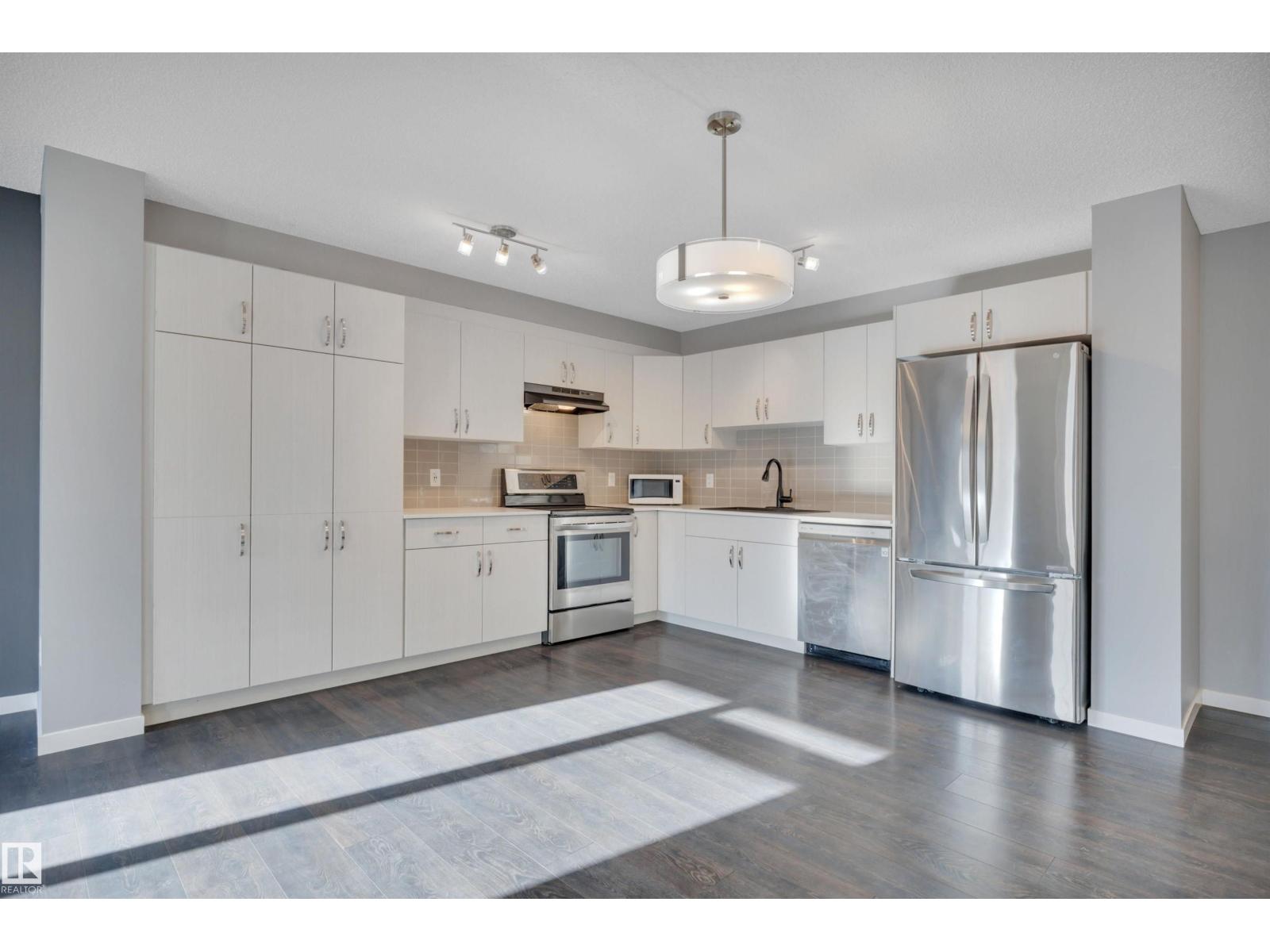 17236 9A AV SW, Edmonton