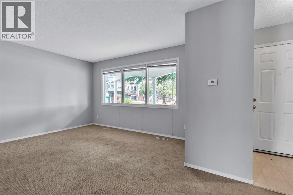 Multi-family House for Sale in  &  Dalton Bay NW Dalhousie Calgary 