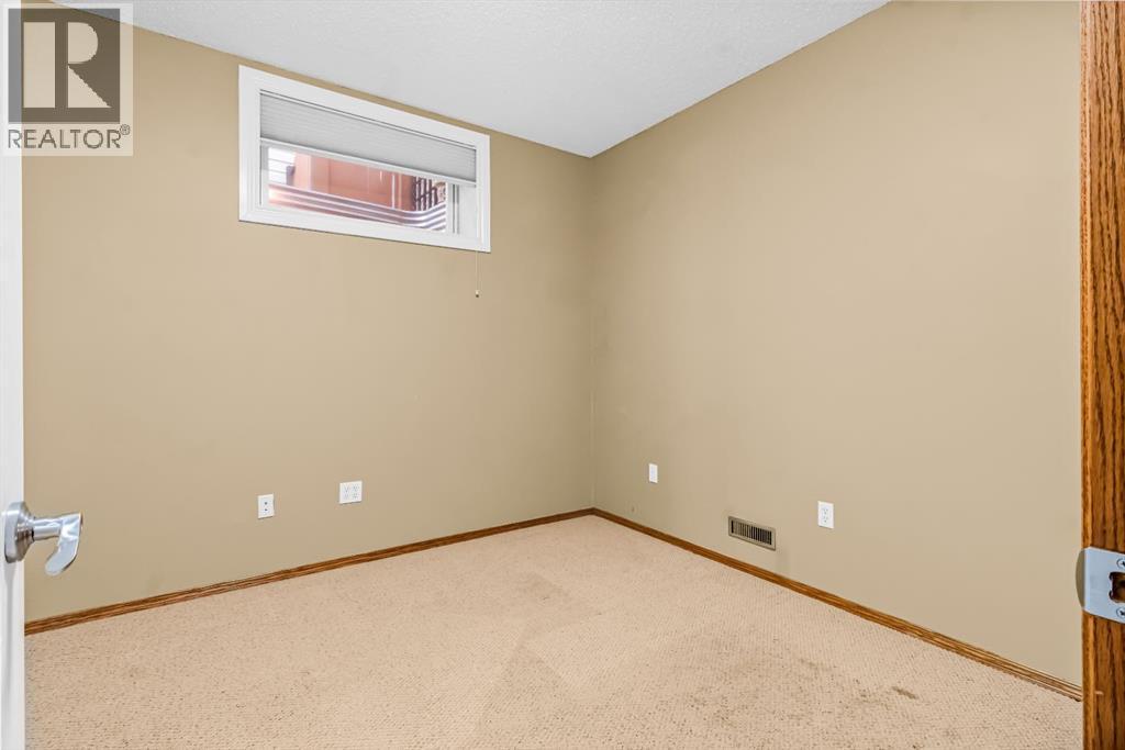 Single Family House for Sale in  Chaparral Street SE Chaparral Calgary 