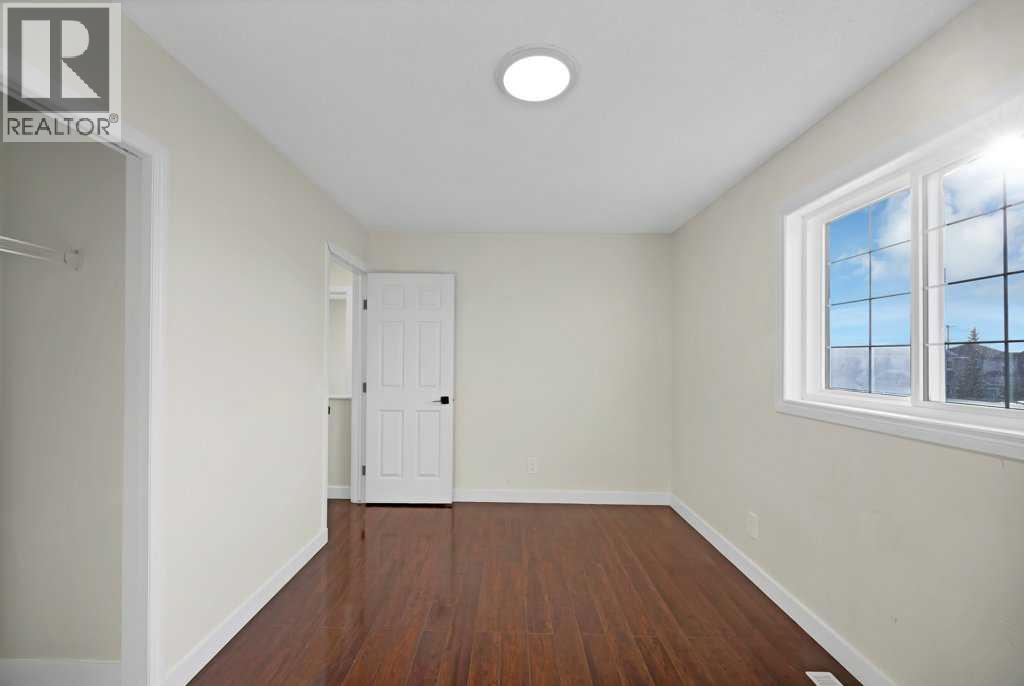 Single Family House for Sale in  Saddlehorn Drive NE Saddle Ridge Calgary 