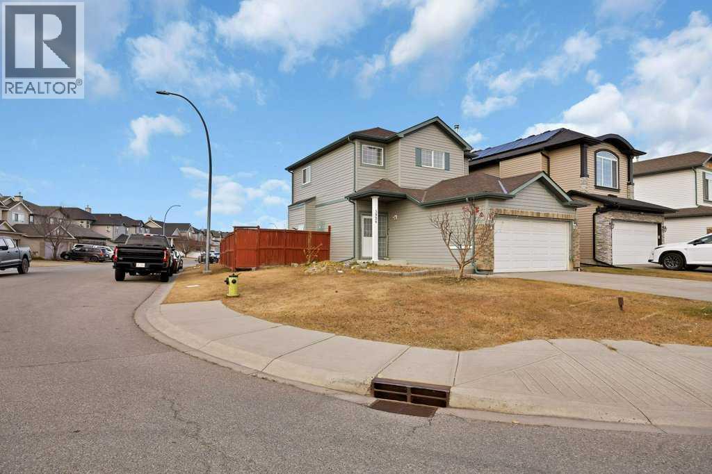 Single Family House for Sale in  Saddlehorn Drive NE Saddle Ridge Calgary 