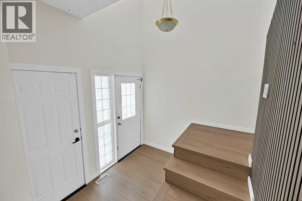 Single Family House for Sale in  Saddlehorn Drive NE Saddle Ridge Calgary 