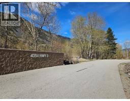4354 Highway 3 Unit# 112, Keremeos, BC V0X1N1 Photo 6