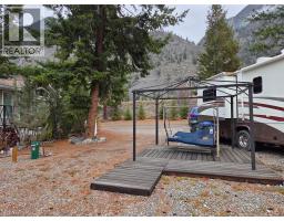 4354 Highway 3 Unit# 112, Keremeos, BC V0X1N1 Photo 12