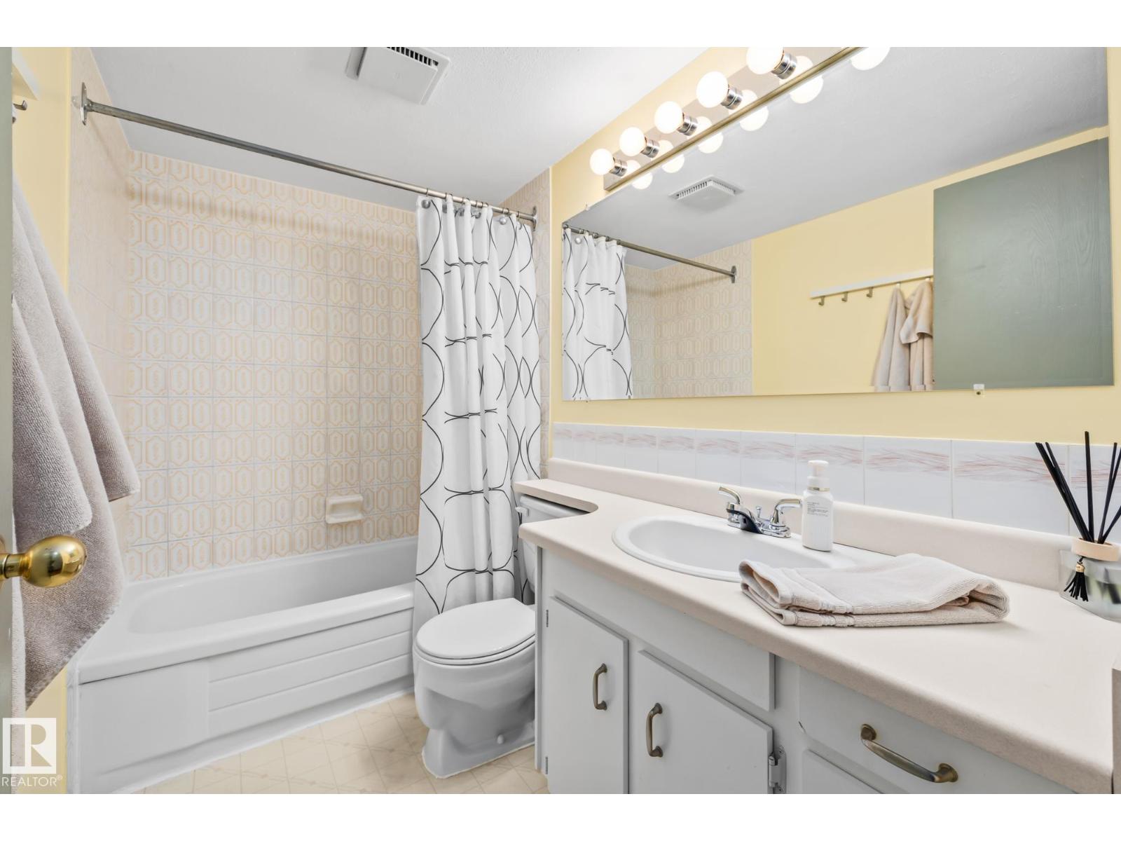 #209 14811 51 AV NW, Edmonton