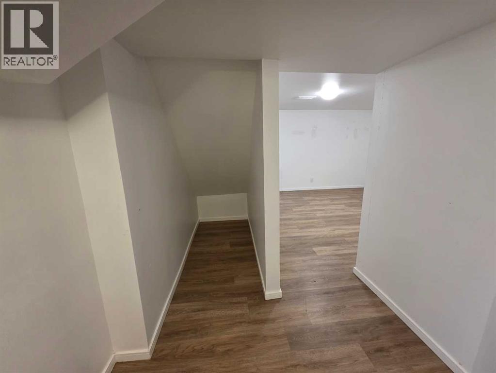 Single Family House for Sale in  Brookpark Crescent SW Braeside Calgary 