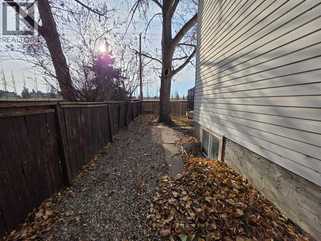 Single Family House for Sale in  Brookpark Crescent SW Braeside Calgary 