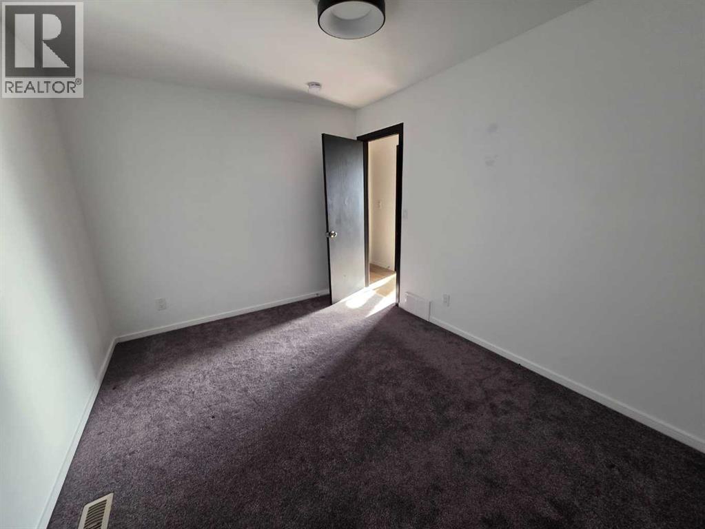 Single Family House for Sale in  Brookpark Crescent SW Braeside Calgary 