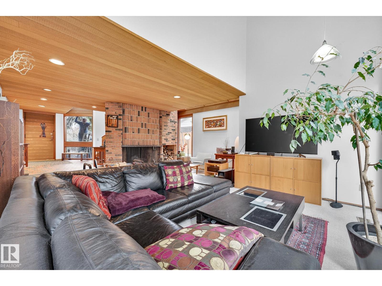 171 BRANDER DR NW, Edmonton