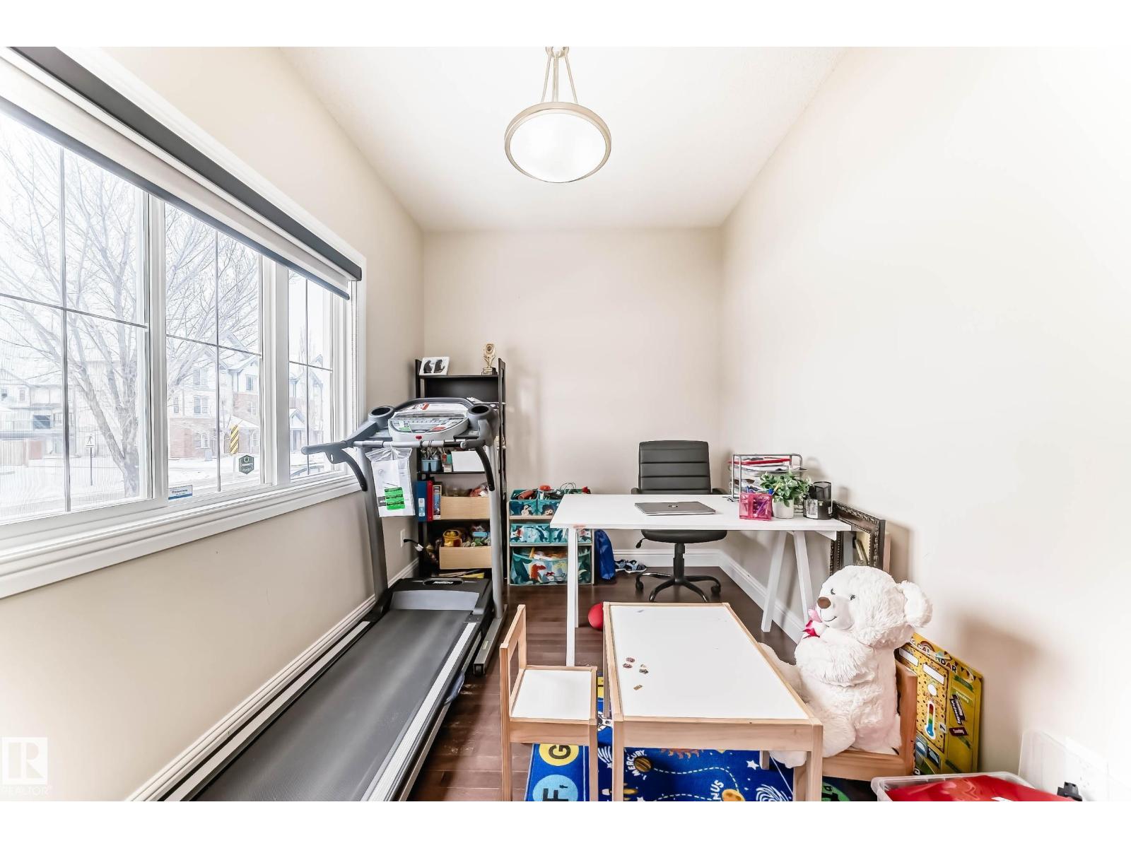 6159 12 AV SW SW, Edmonton