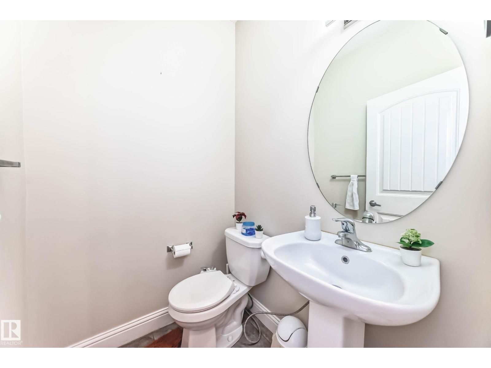 6159 12 AV SW SW, Edmonton