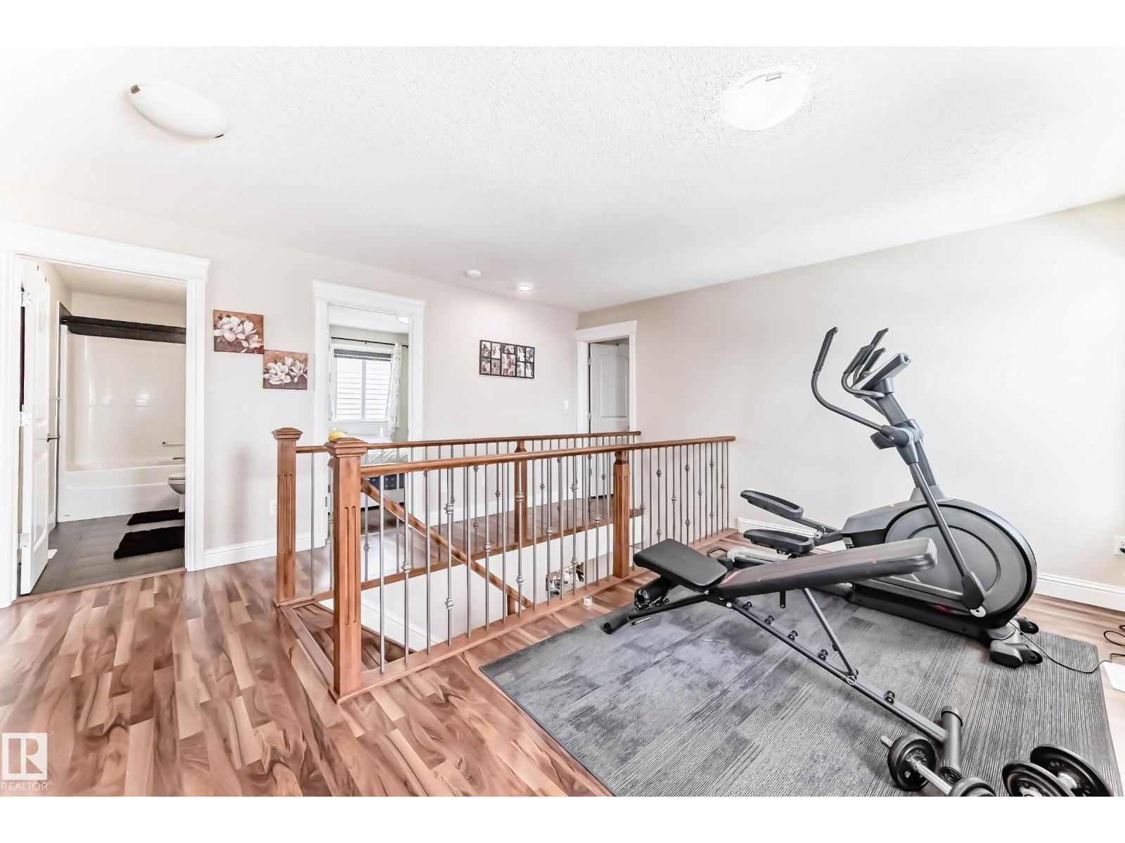 6159 12 AV SW SW, Edmonton