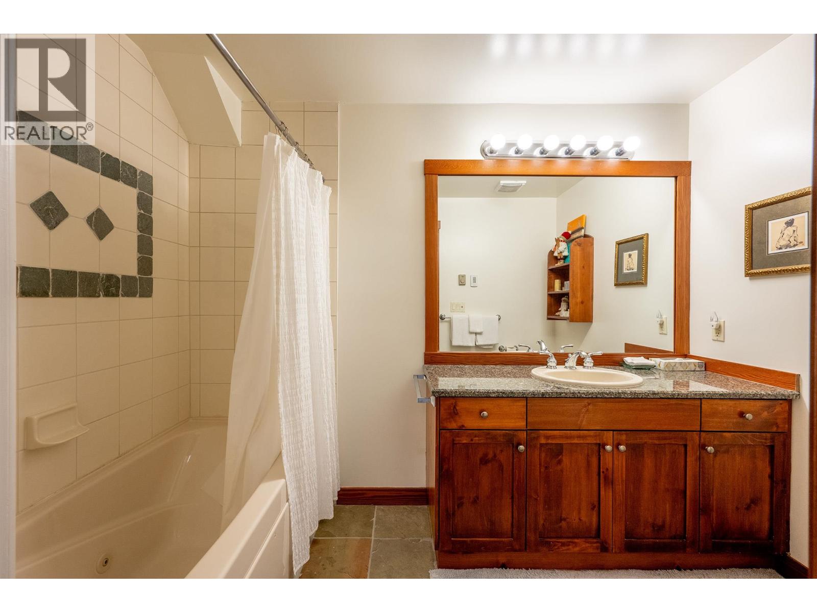 25 2301 TALUSWOOD PLACE, Whistler