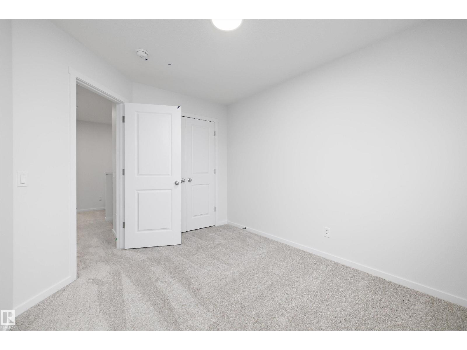 9107 Elves Loop NW, Edmonton