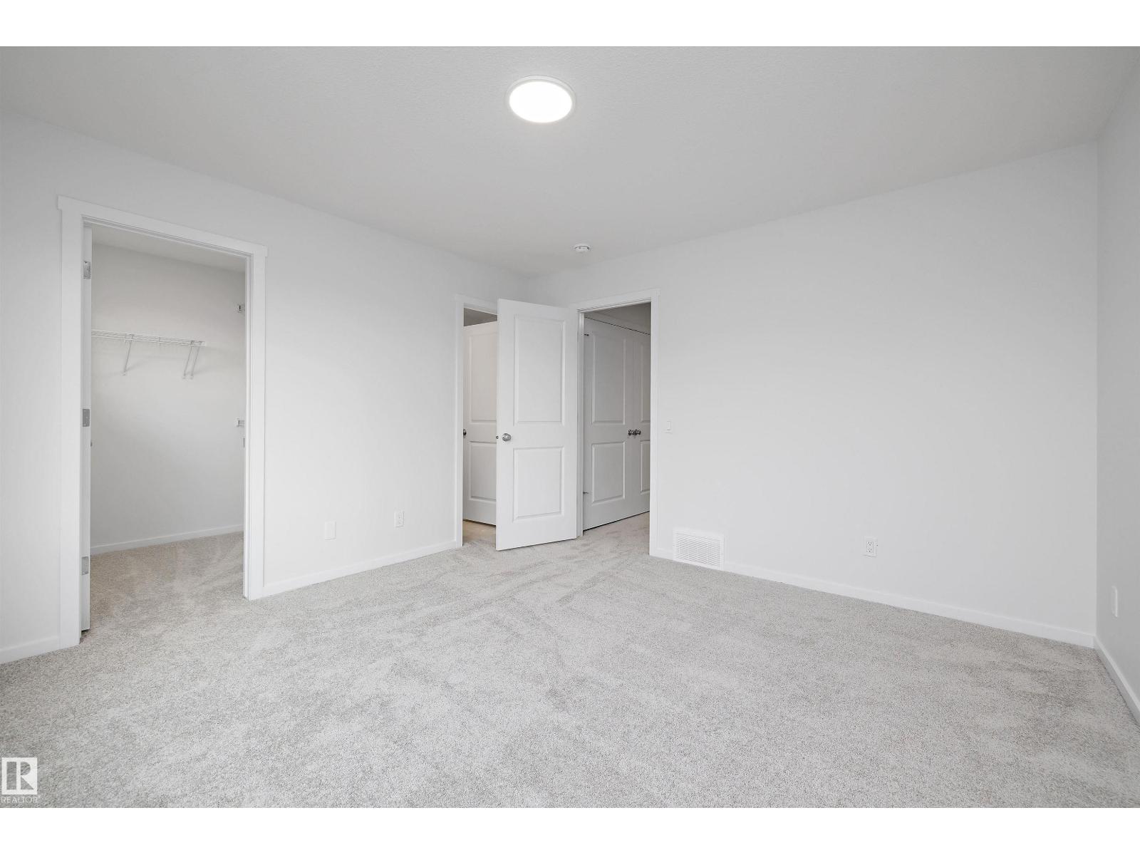 9107 Elves Loop NW, Edmonton