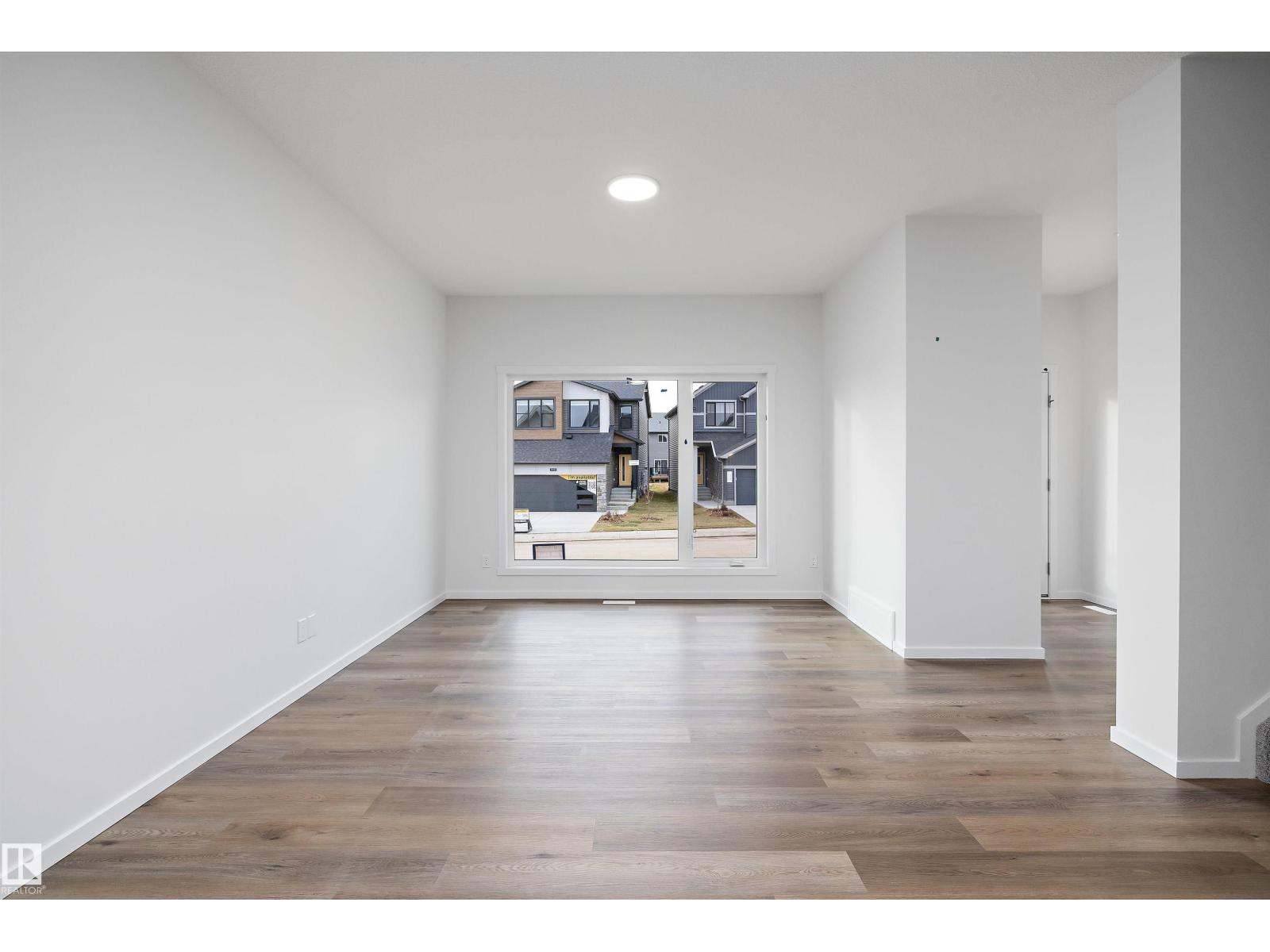 9107 Elves Loop NW, Edmonton