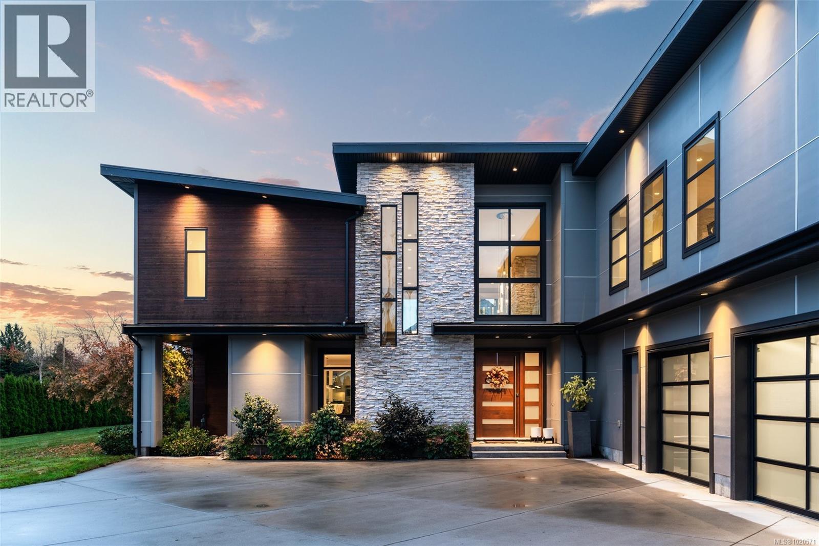 1857 McMicken Rd, North Saanich