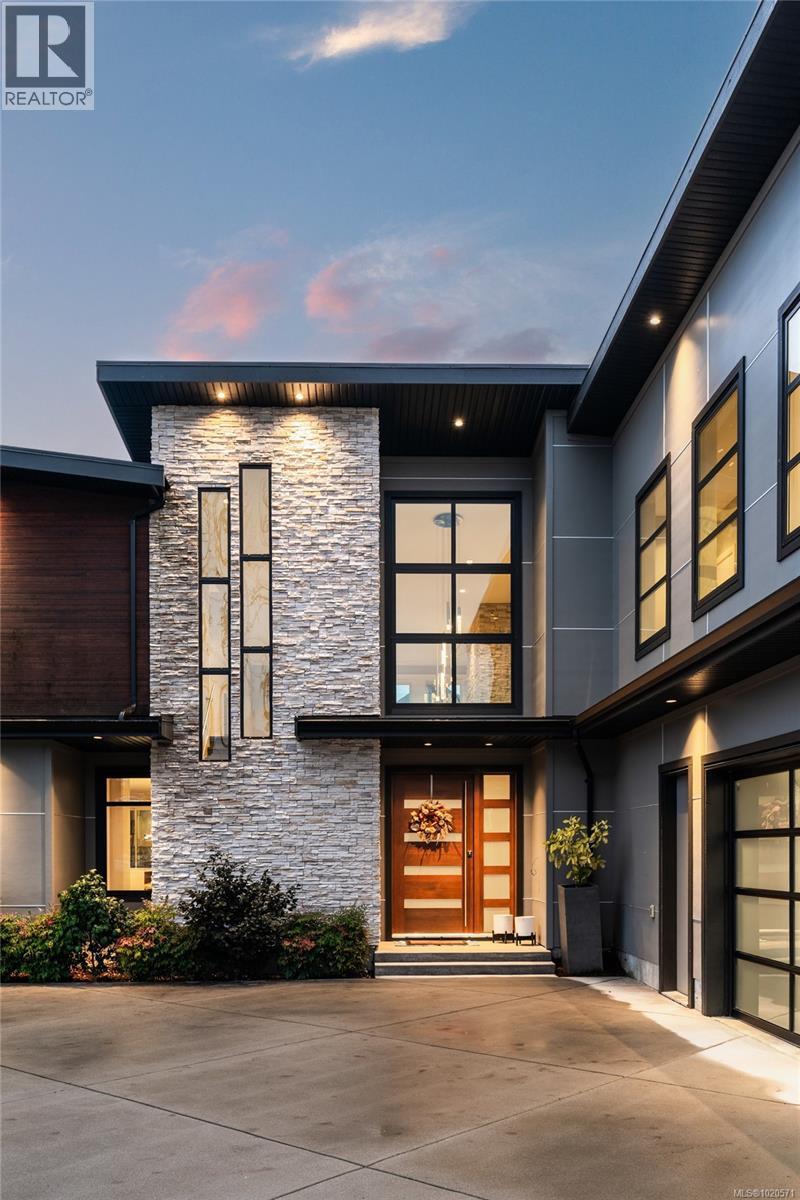 1857 McMicken Rd, North Saanich