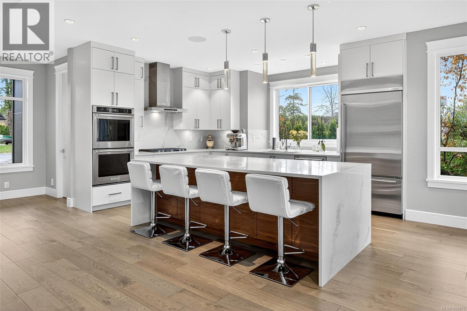 1857 McMicken Rd, North Saanich