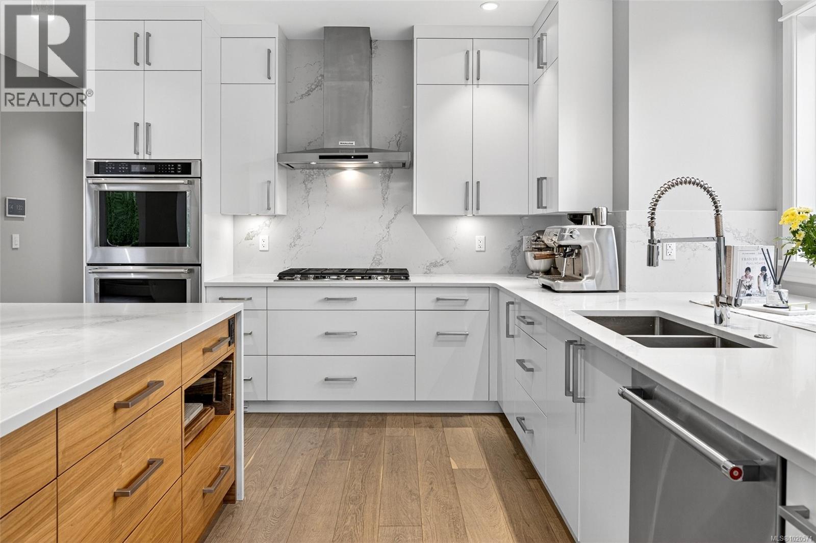 1857 McMicken Rd, North Saanich