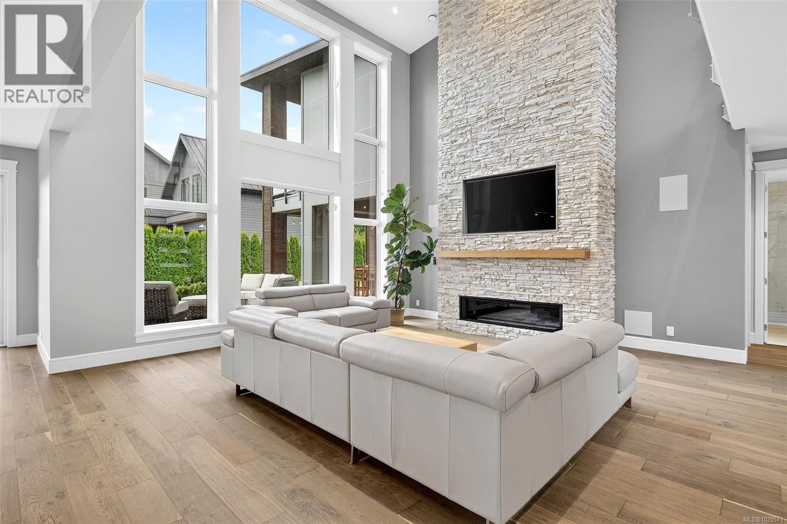 1857 McMicken Rd, North Saanich