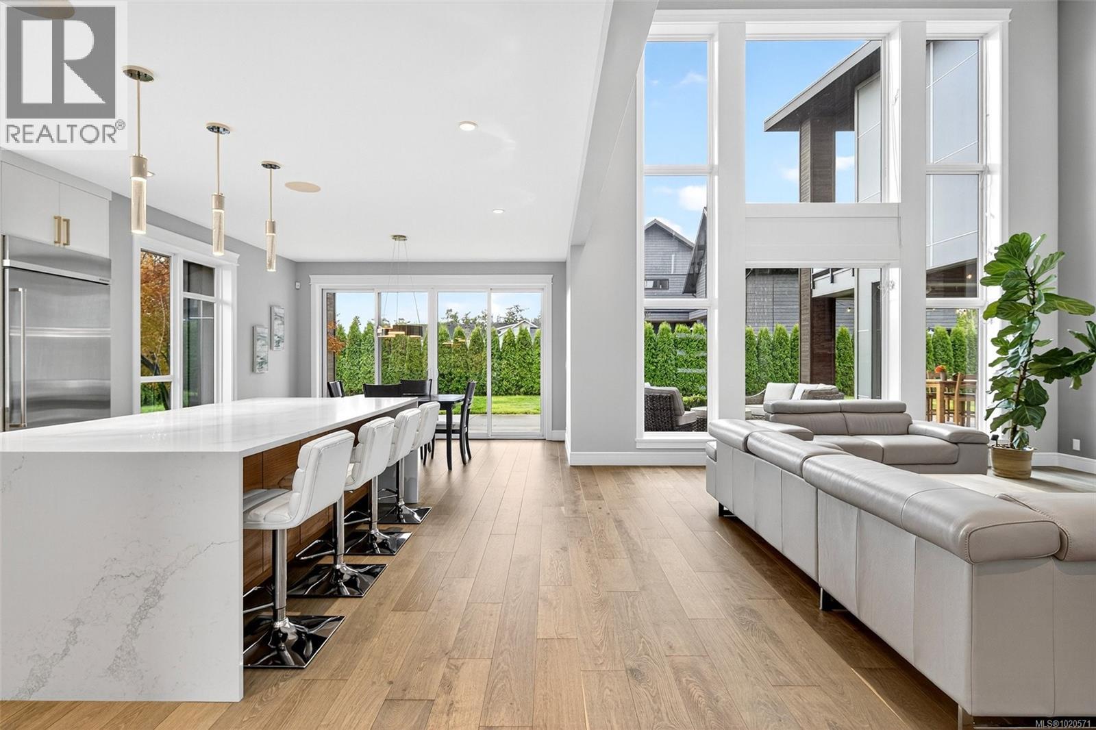 1857 McMicken Rd, North Saanich