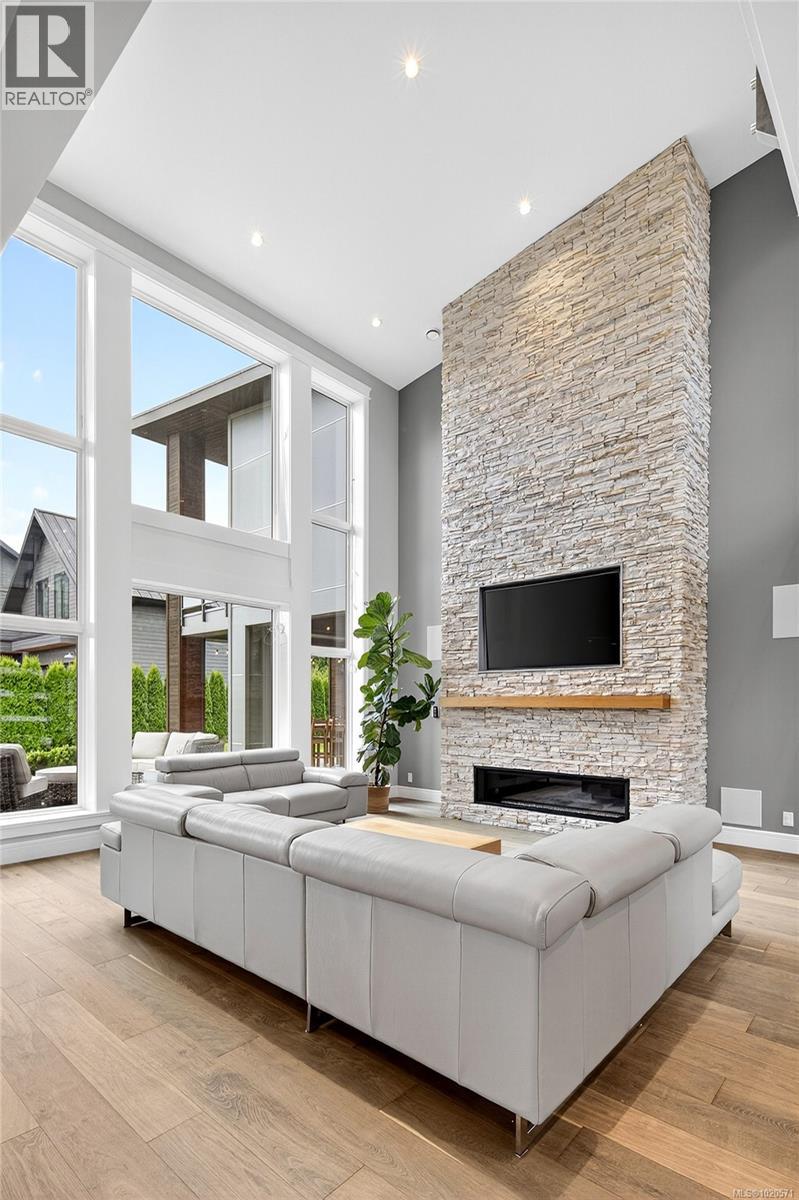 1857 McMicken Rd, North Saanich