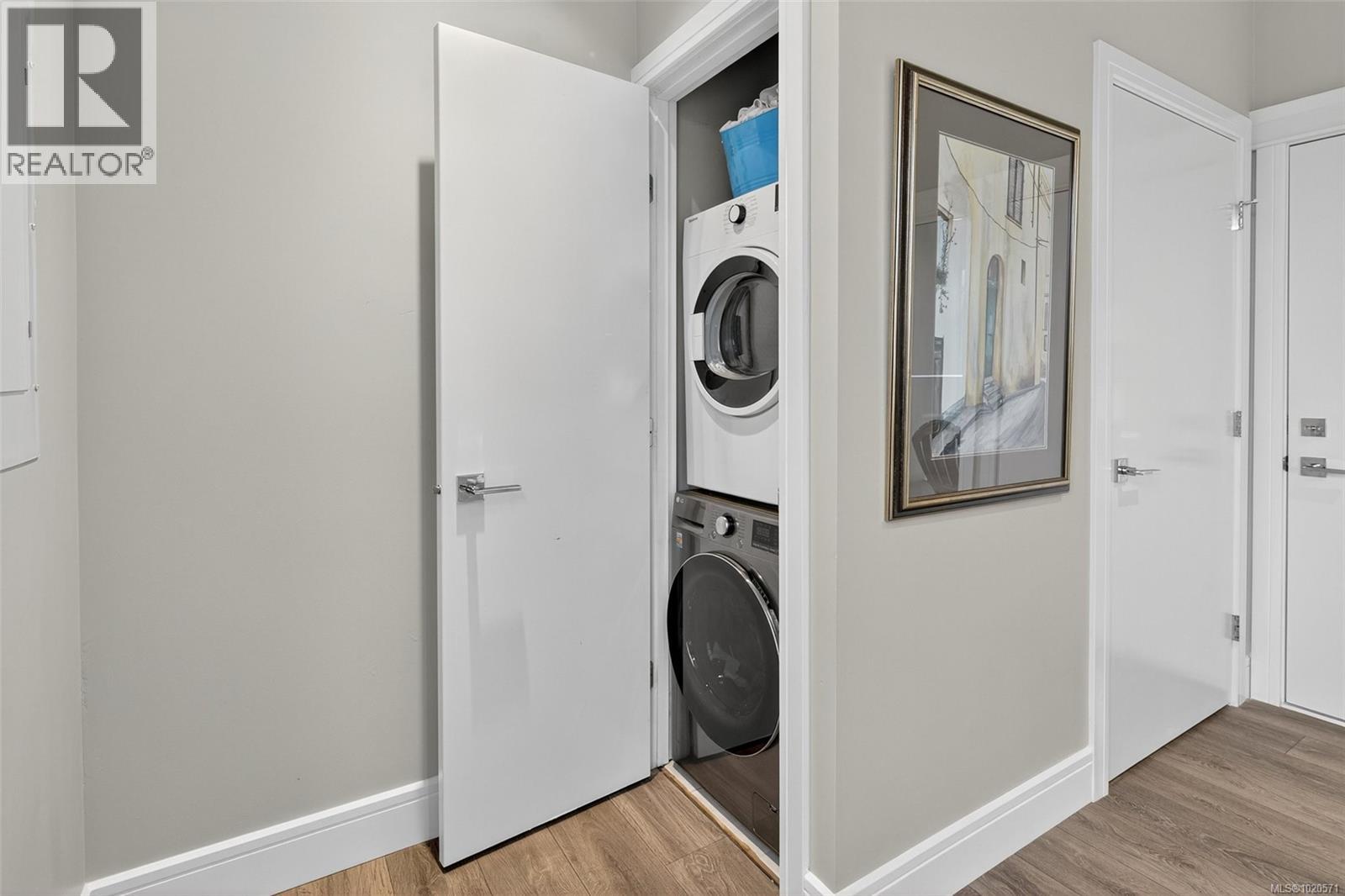 1857 McMicken Rd, North Saanich