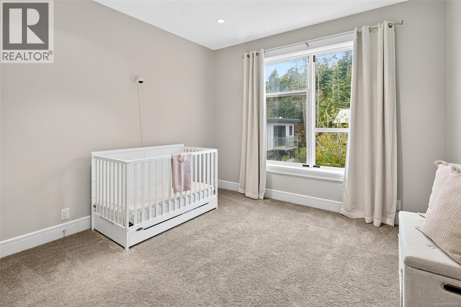 1857 McMicken Rd, North Saanich