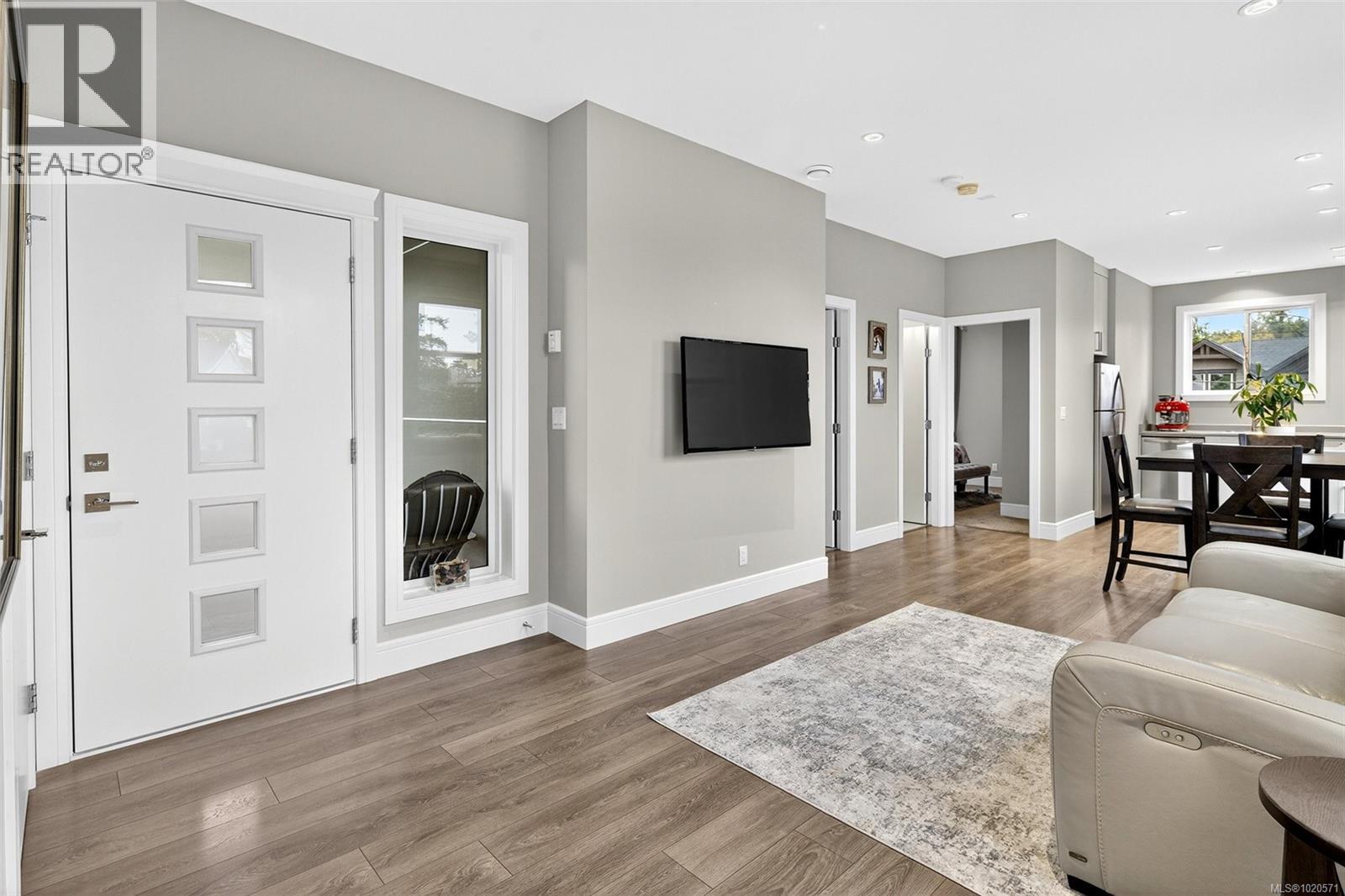 1857 McMicken Rd, North Saanich