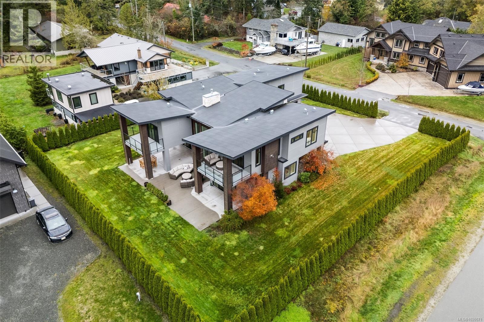 1857 McMicken Rd, North Saanich