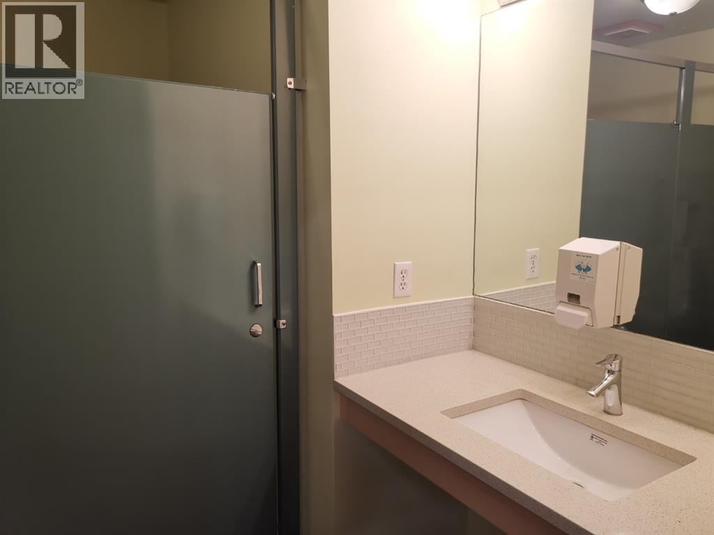 24 & 28, 2110 41 Avenue NE