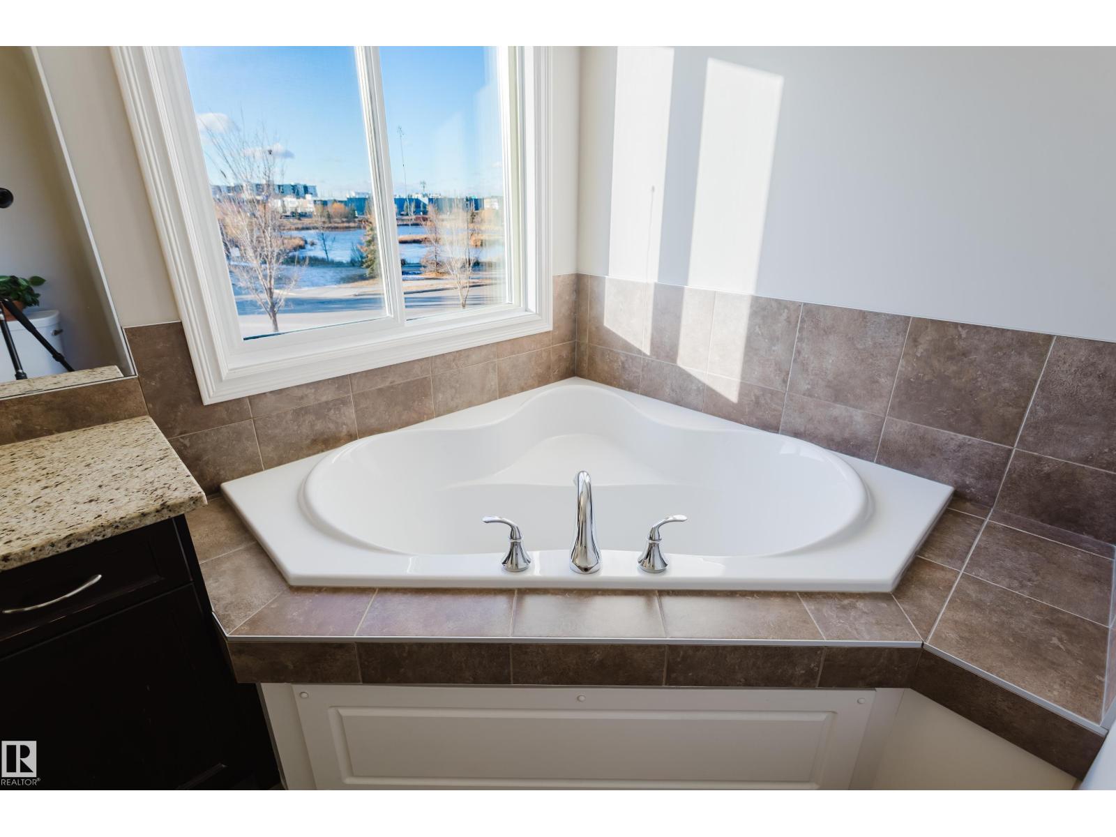 16730 122A ST NW, Edmonton