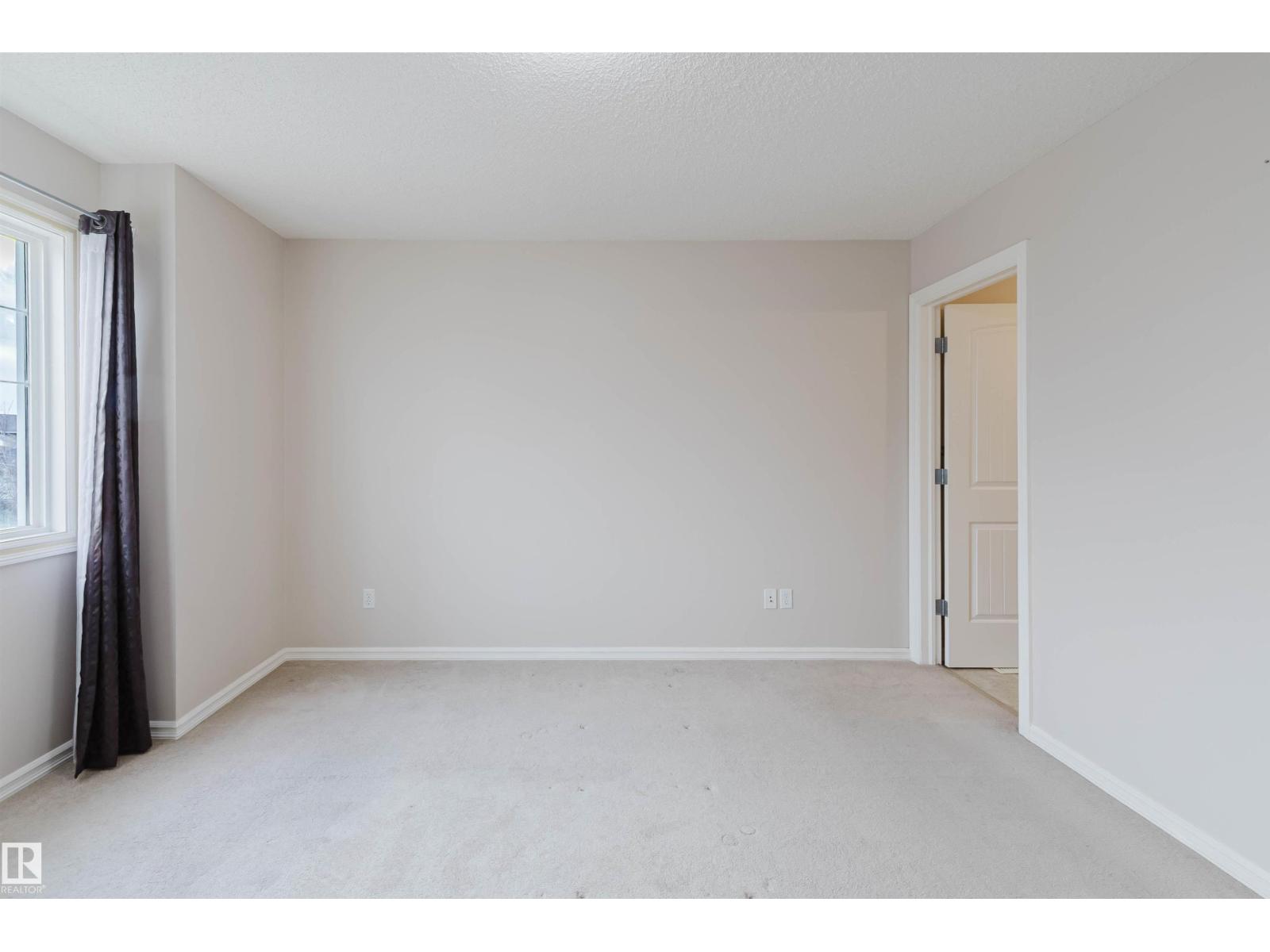 1124 37A AV NW, Edmonton