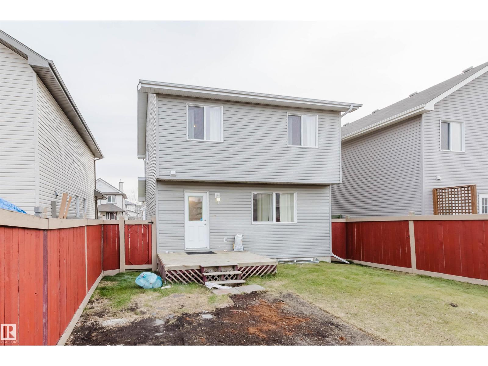 1124 37A AV NW, Edmonton