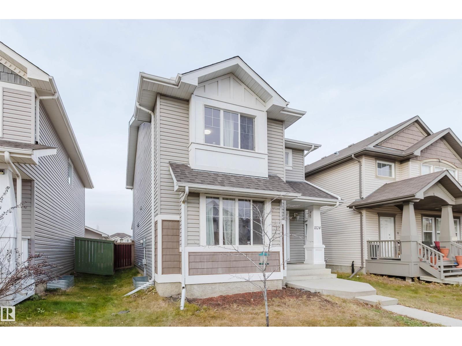 1124 37A AV NW, Edmonton