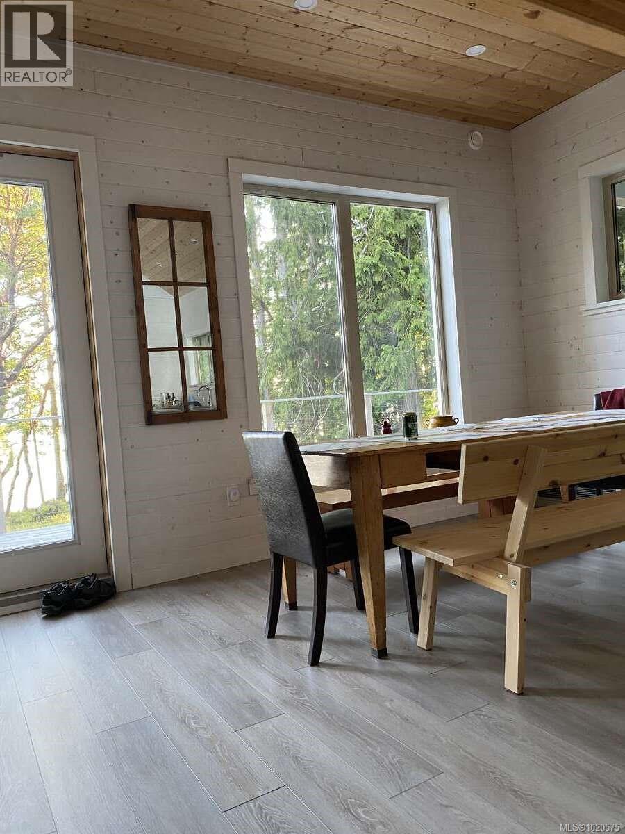 105 Mapleleaf Lane, Sidney Island