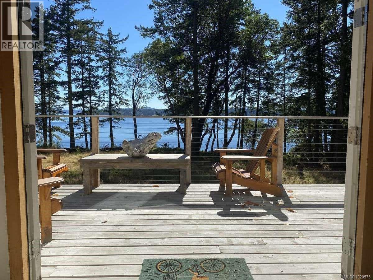 105 Mapleleaf Lane, Sidney Island