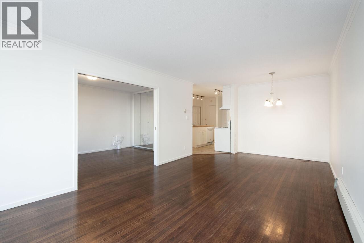 108 1425 ESQUIMALT AVENUE, West Vancouver