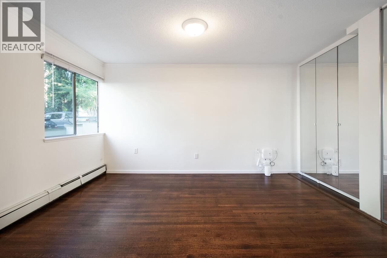 108 1425 ESQUIMALT AVENUE, West Vancouver