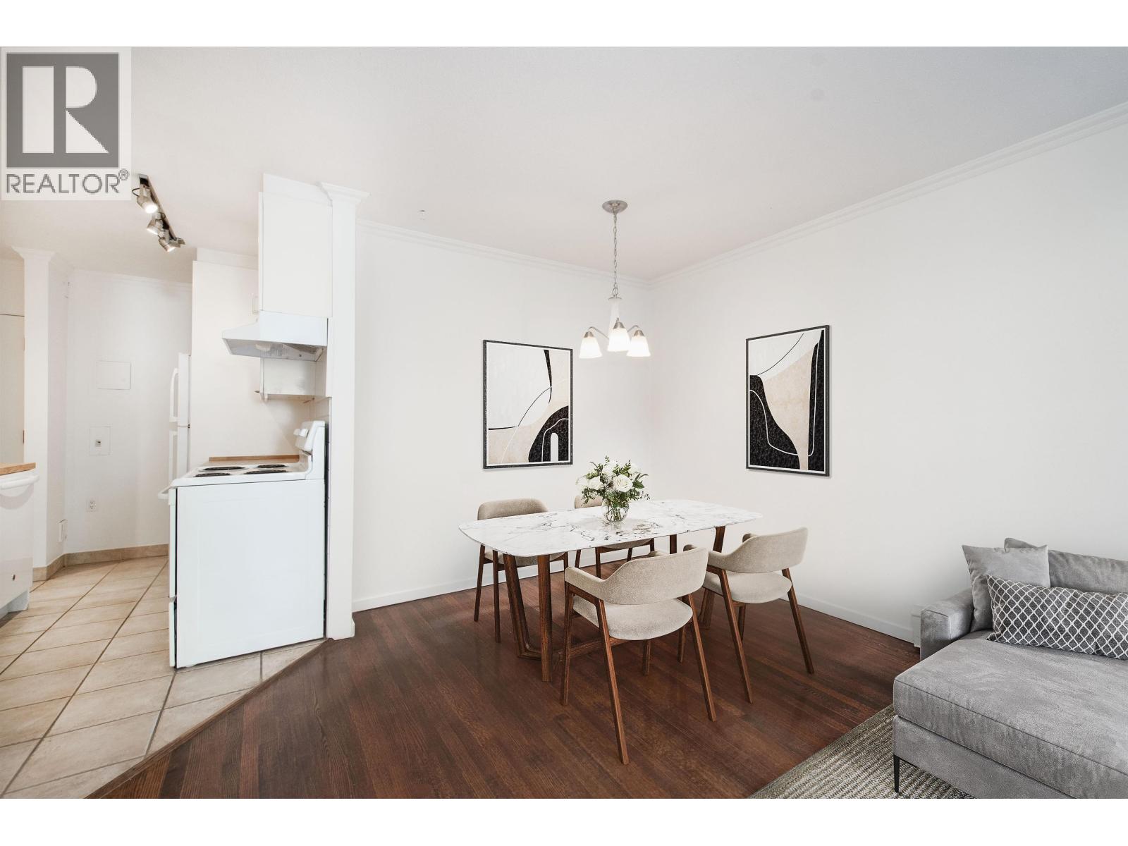 108 1425 ESQUIMALT AVENUE, West Vancouver