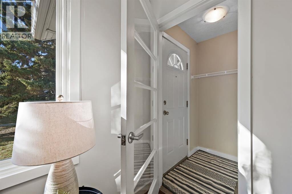 Single Family House for Sale in  Killarney Glen Court SW Killarney/Glengarry Calgary 