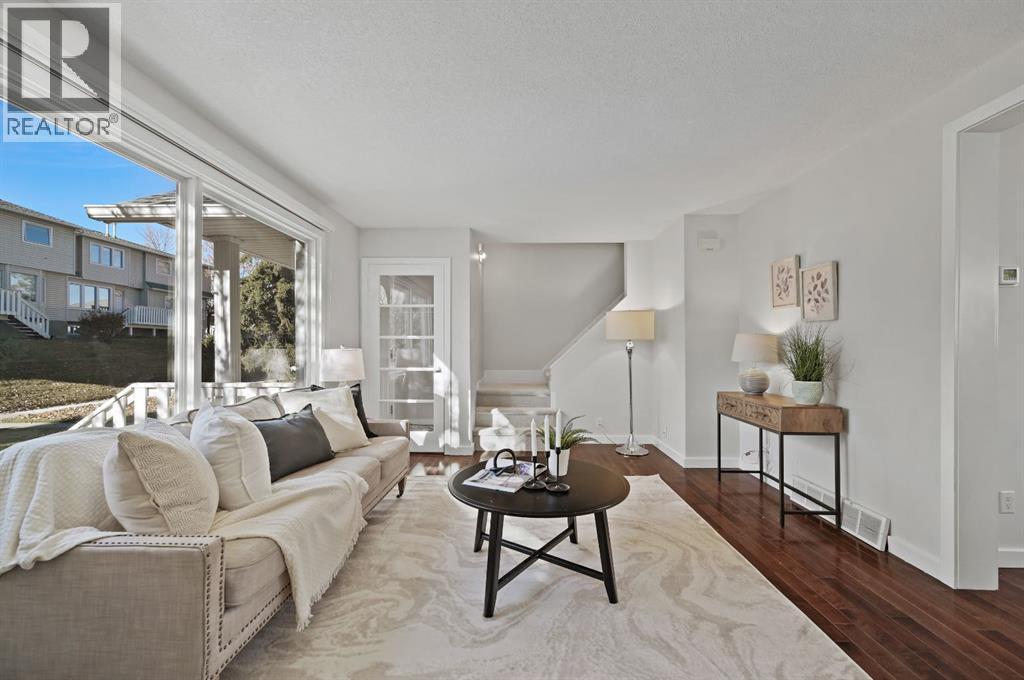 Single Family House for Sale in  Killarney Glen Court SW Killarney/Glengarry Calgary 