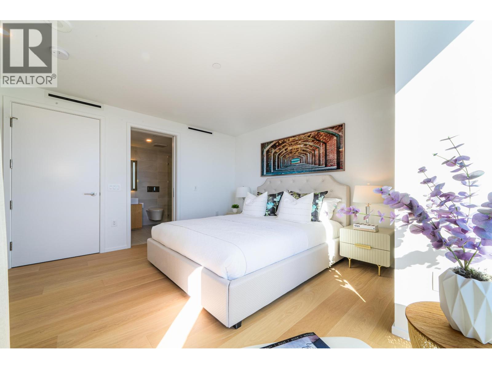 3403 1568 ALBERNI STREET, Vancouver