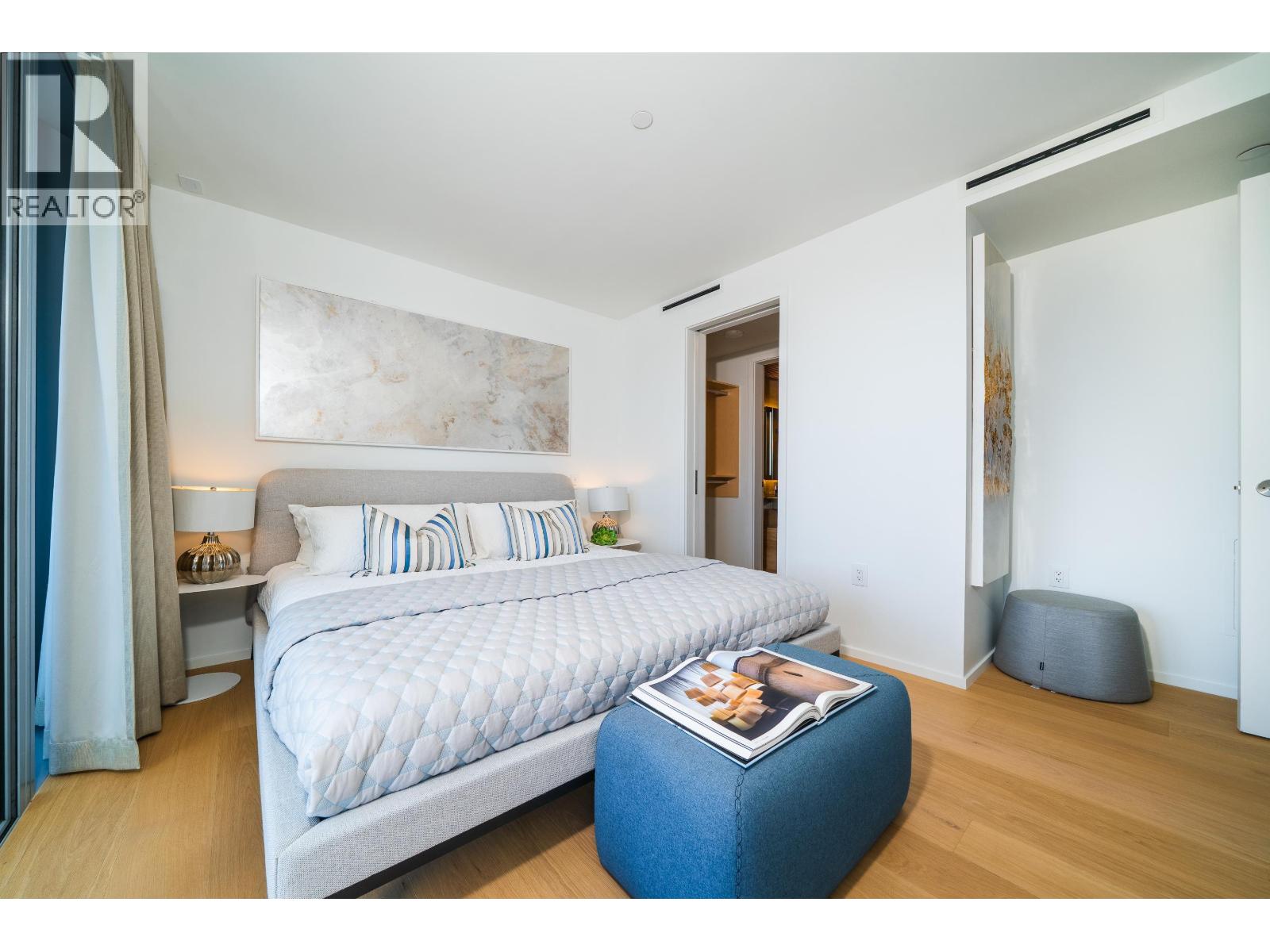 3403 1568 ALBERNI STREET, Vancouver