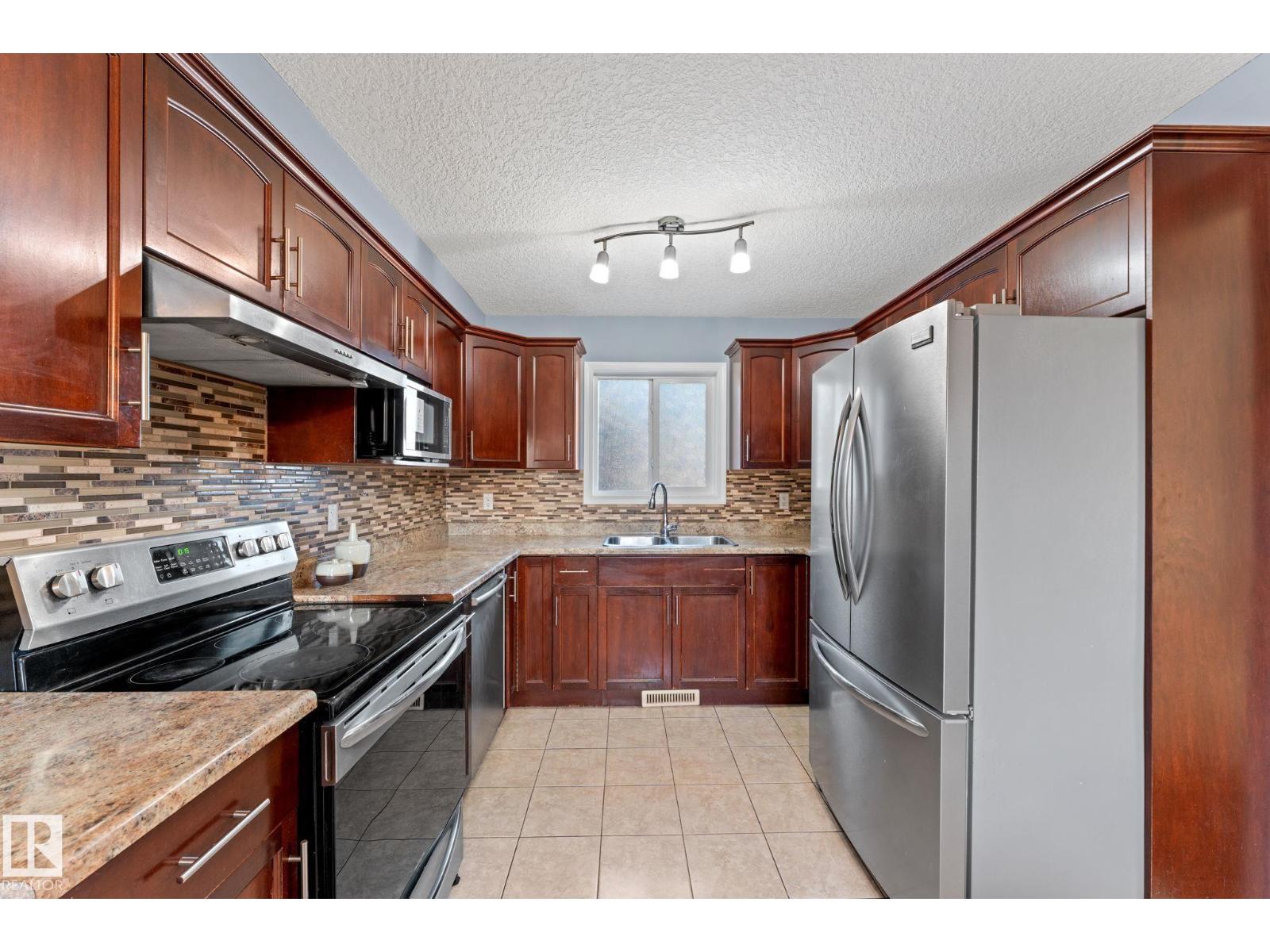 12713 116 ST NW NW, Edmonton