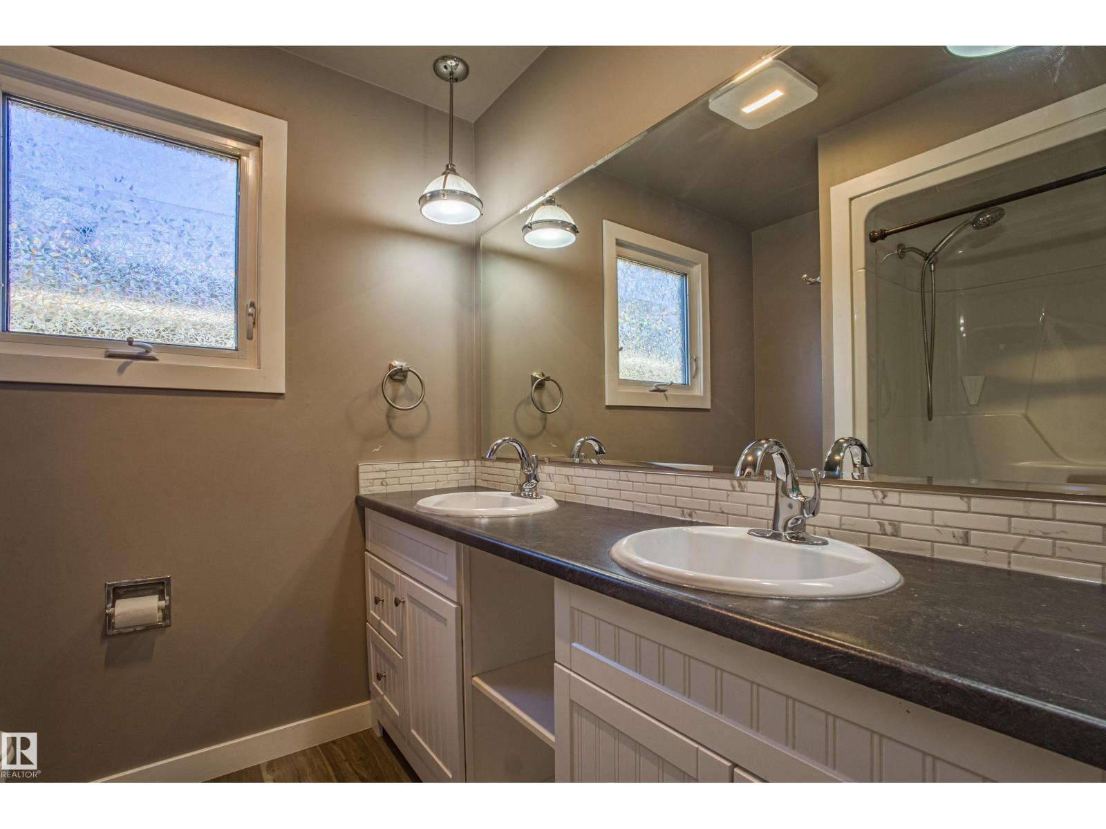 157 BROOKWOOD DR, Spruce Grove