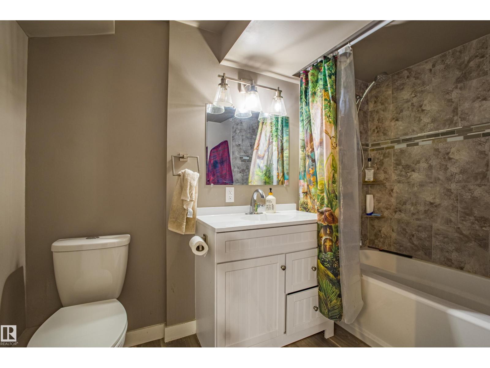 157 BROOKWOOD DR, Spruce Grove